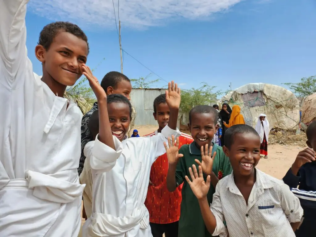 Lachende Kinder vor unserer Schule in Hargeisa